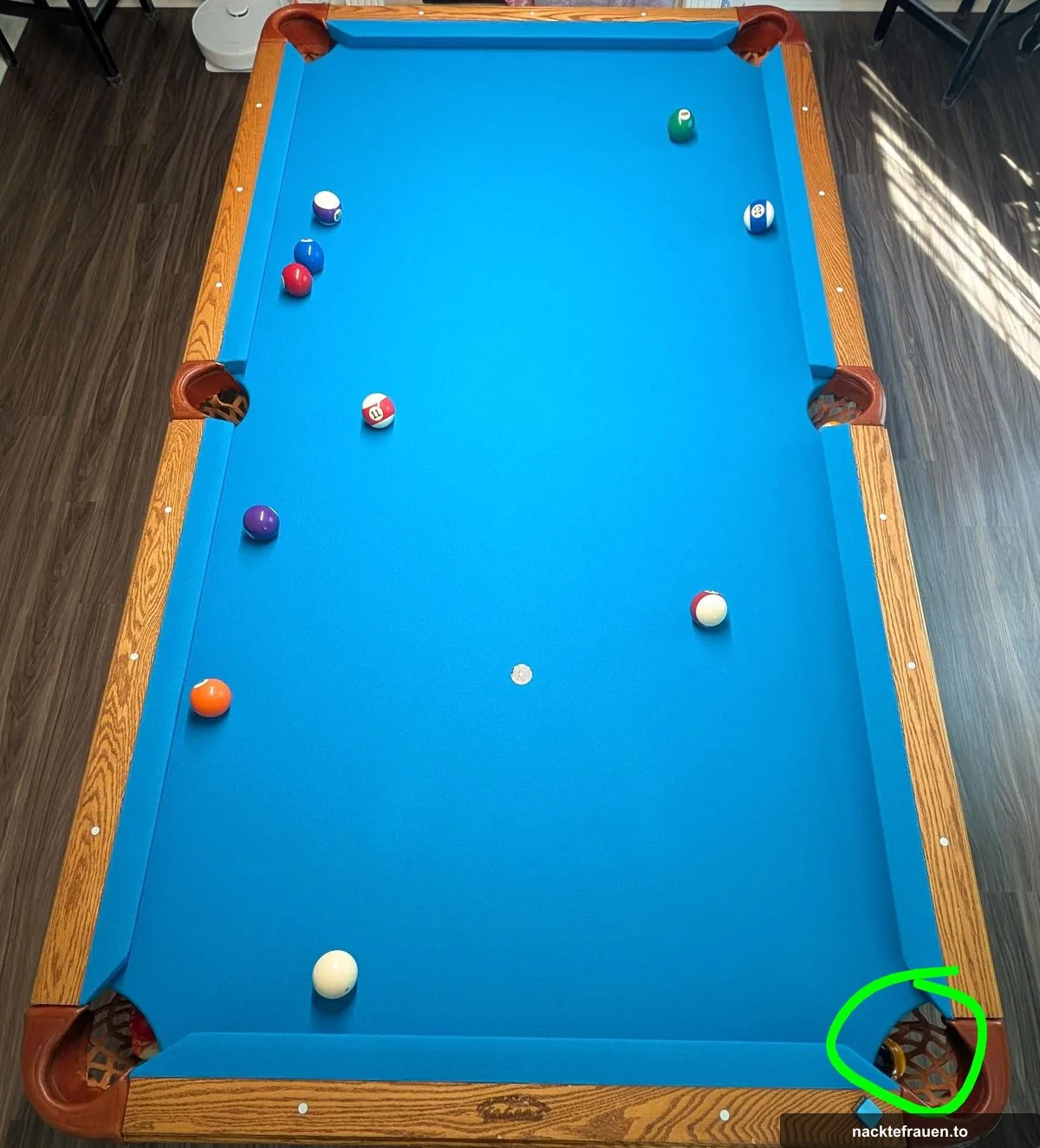 Frauen im Pool