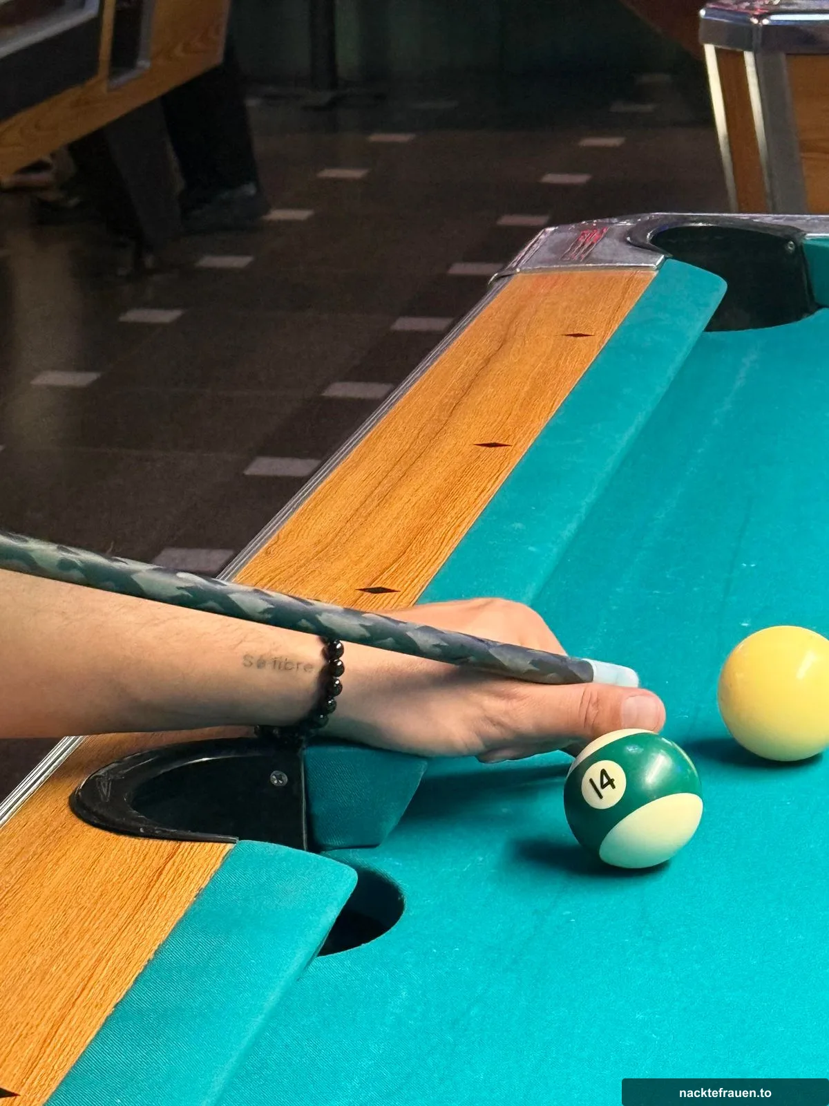 Frauen im Pool