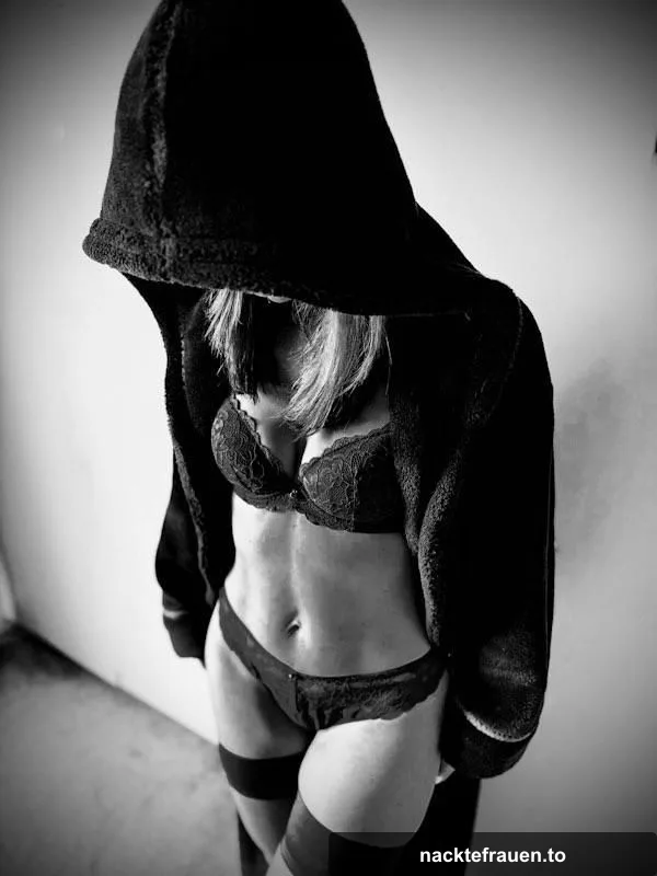 Frauen in Dessous