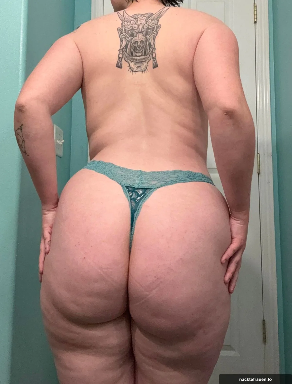 Frauen in Dessous