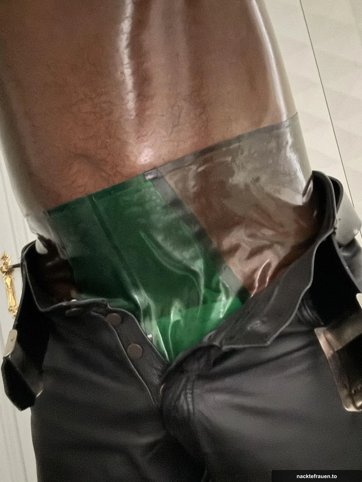 Frauen in Latex