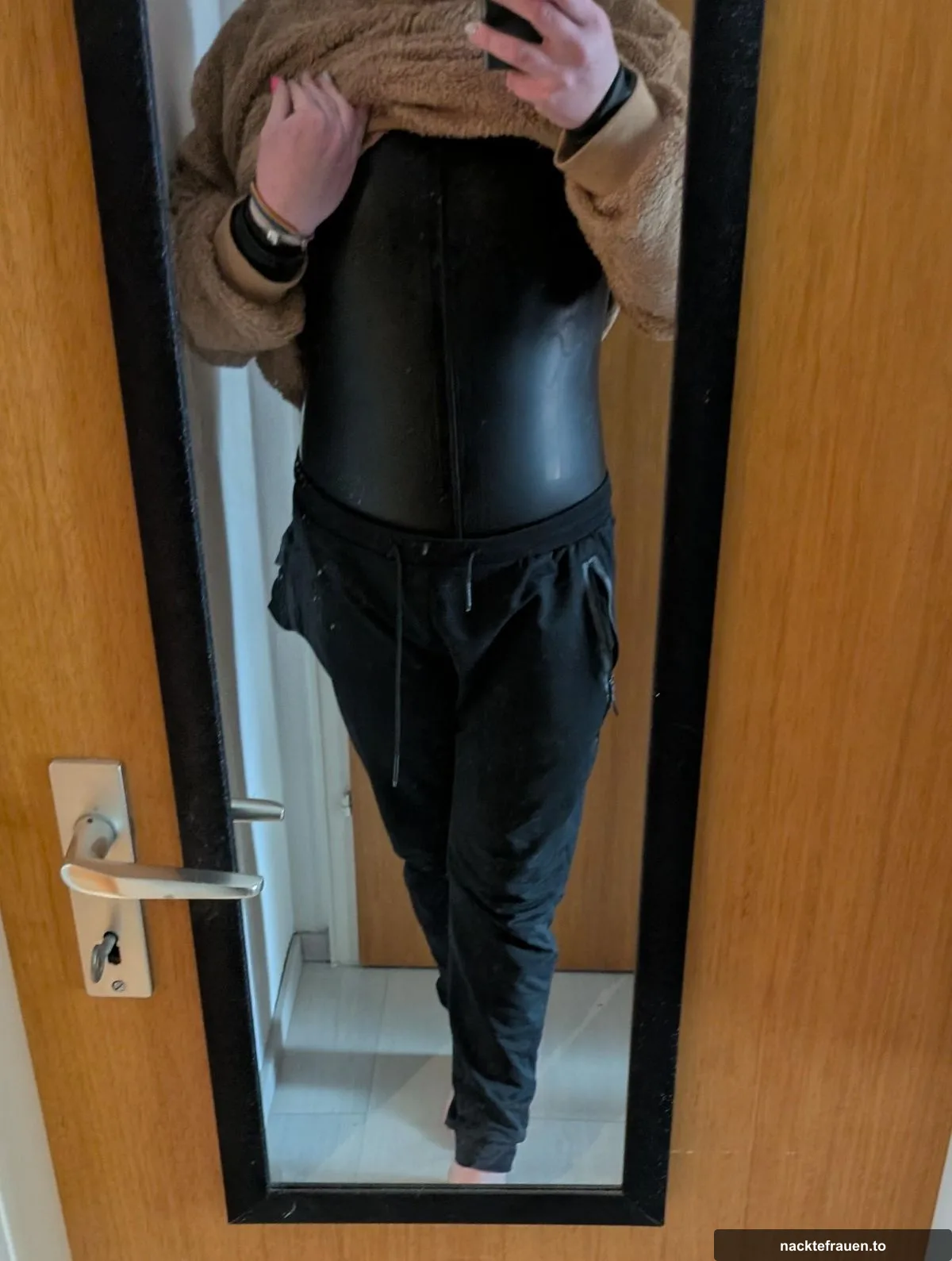 Frauen in Latex