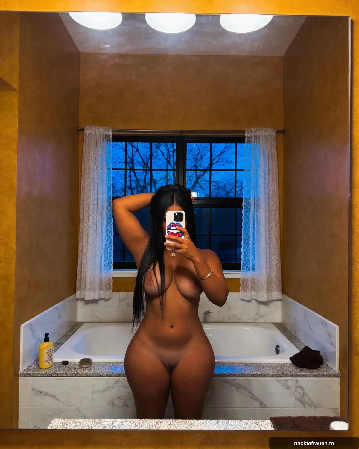 Latina Frauen