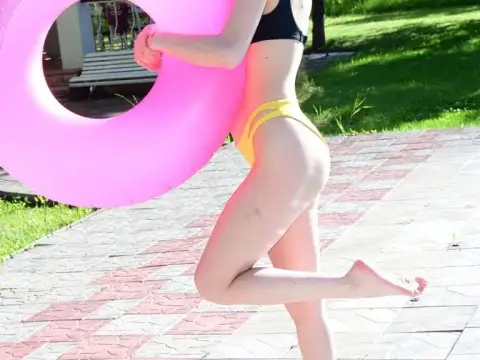 Frauen im Pool